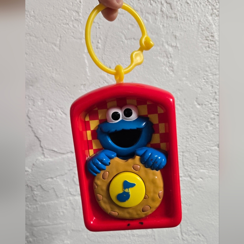 Sesame Street Cookie Monster Peek A Boo Clip Musical Baby Toy Vintage 1999 Tyco